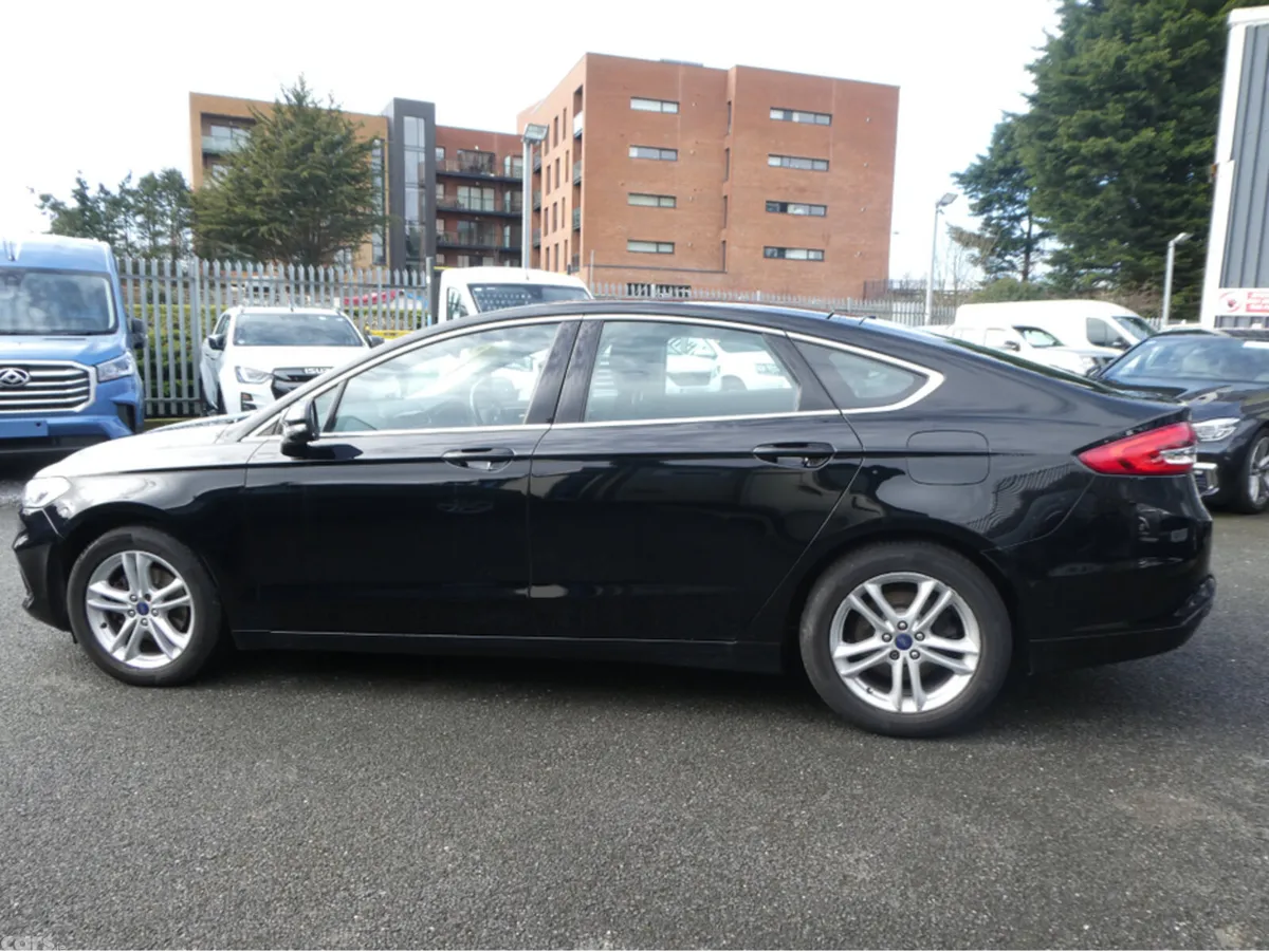 Ford Mondeo Hatchback, Diesel, 2019, Black