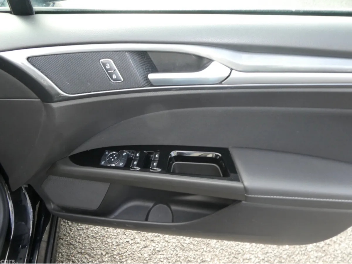 Ford Mondeo Hatchback, Diesel, 2019, Black