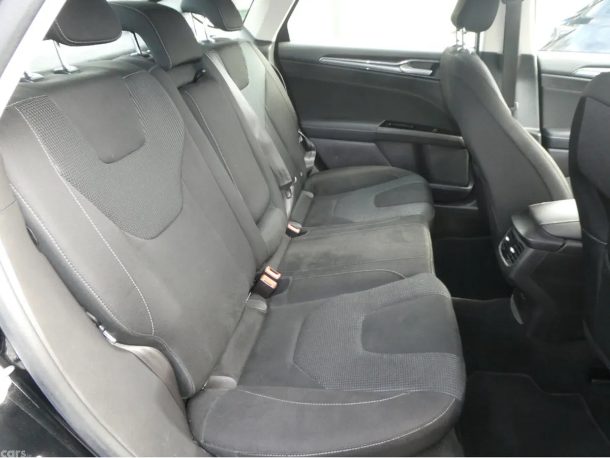 Ford Mondeo Hatchback, Diesel, 2019, Black