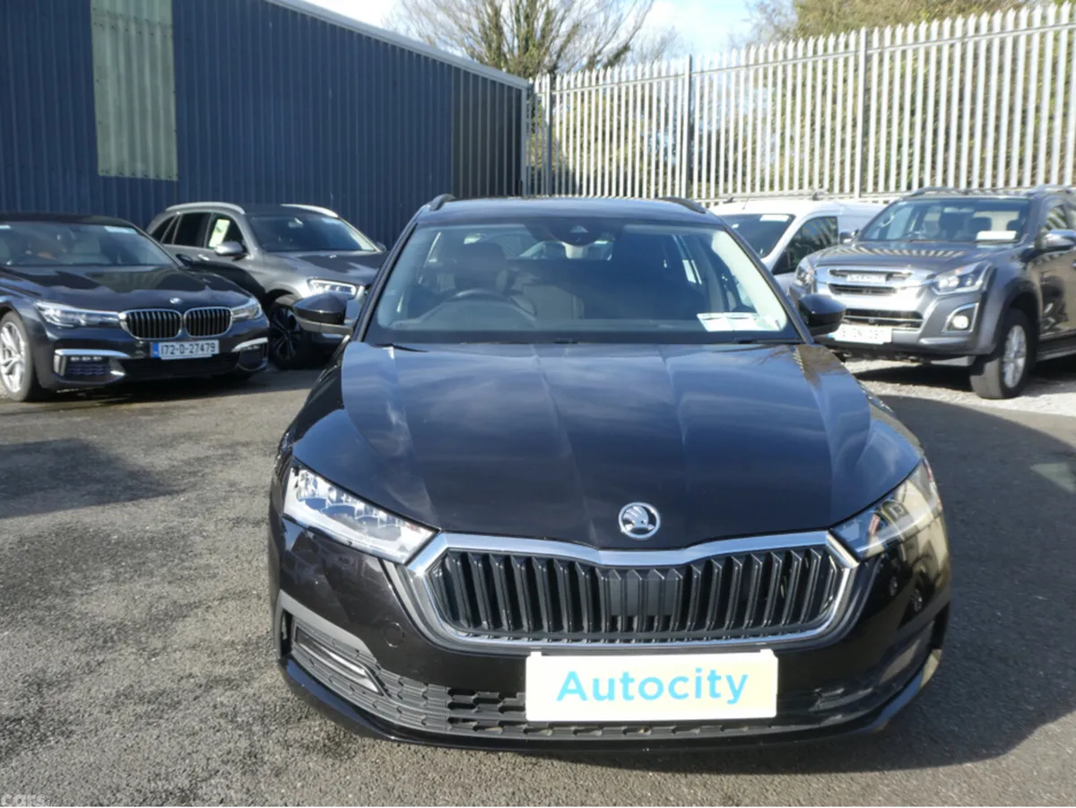 Skoda Octavia Estate, Diesel, 2022, Black