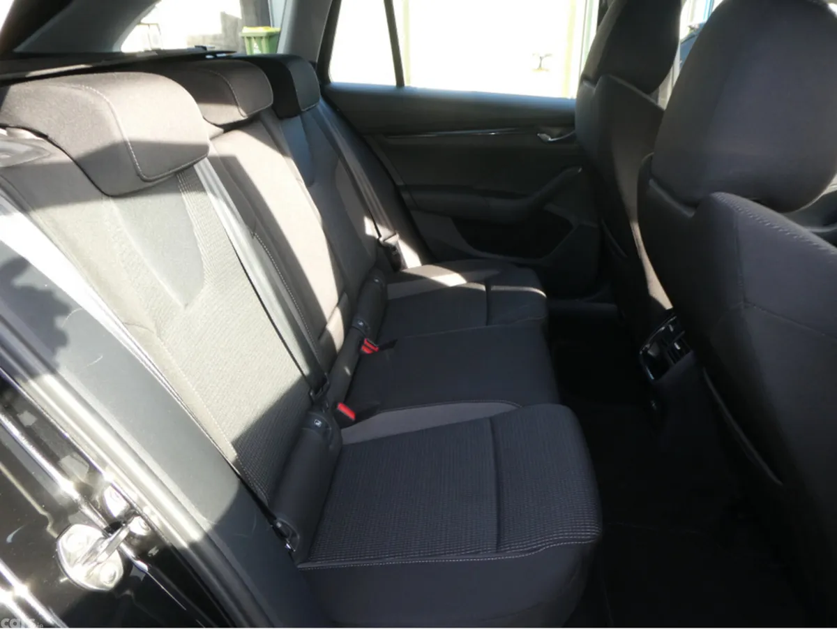 Skoda Octavia Estate, Diesel, 2022, Black