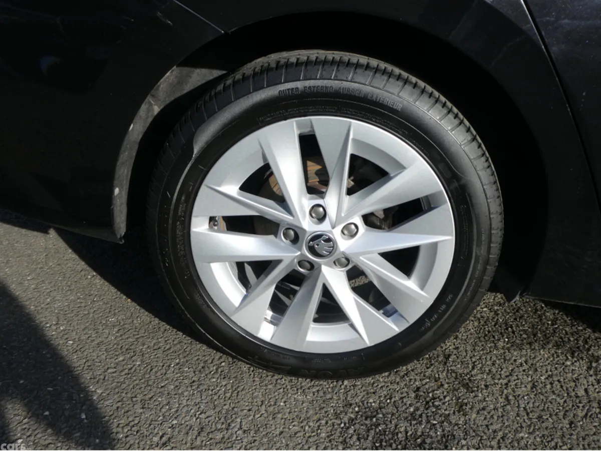 Skoda Octavia Estate, Diesel, 2022, Black