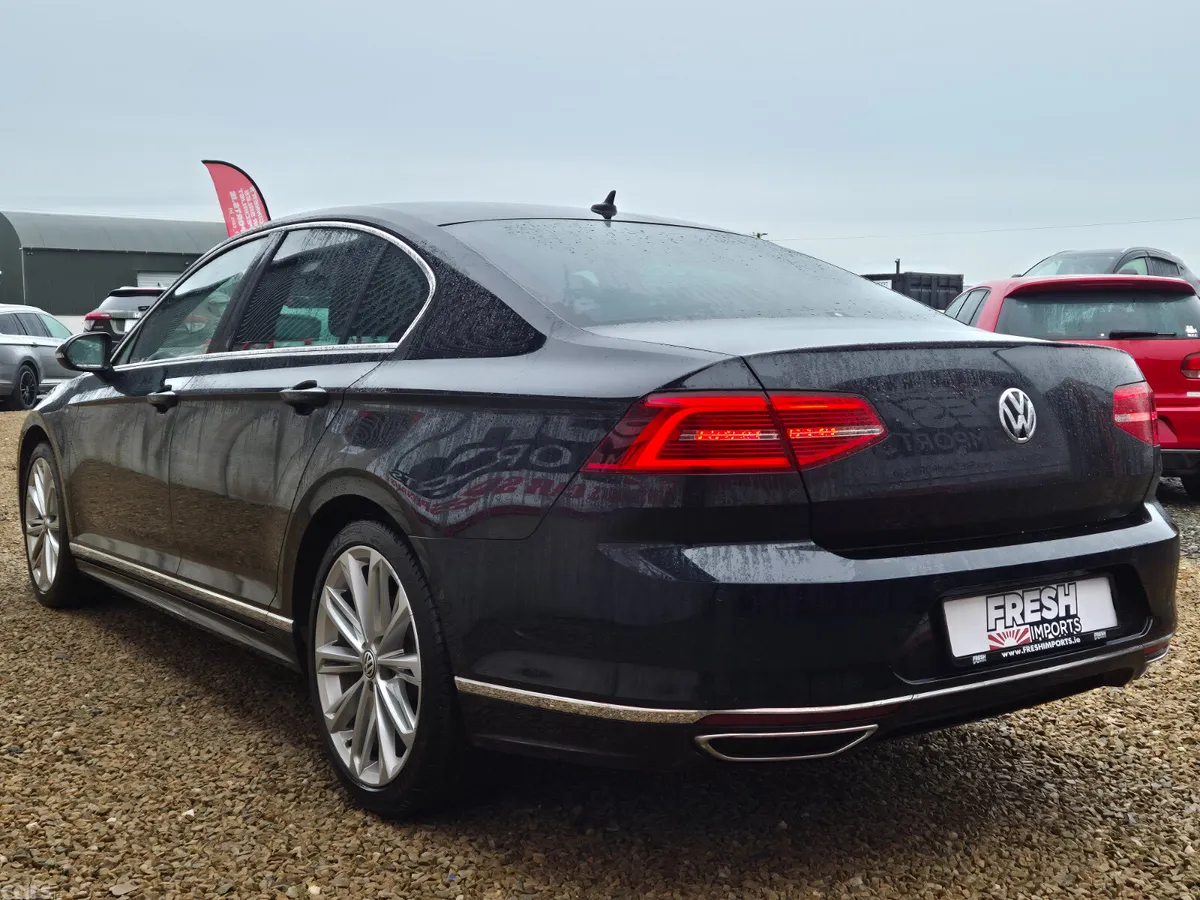 Volkswagen Passat Saloon, Petrol, 2016, Black