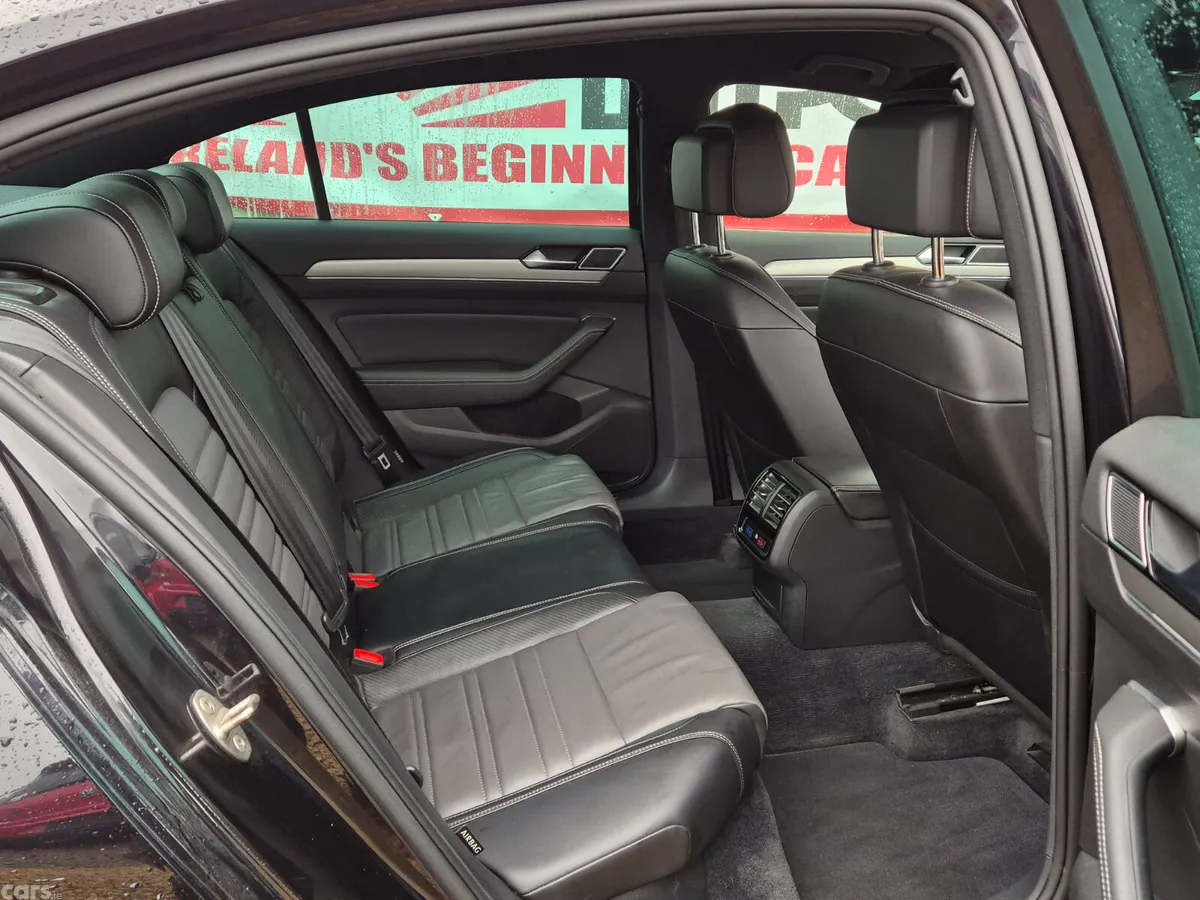 Volkswagen Passat Saloon, Petrol, 2016, Black
