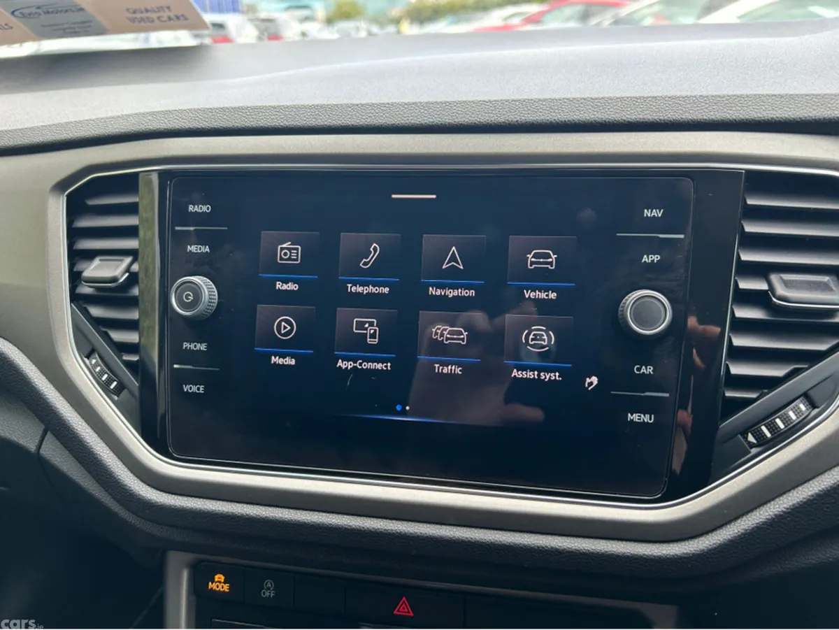 Volkswagen T-Roc SUV, Diesel, 2021, White
