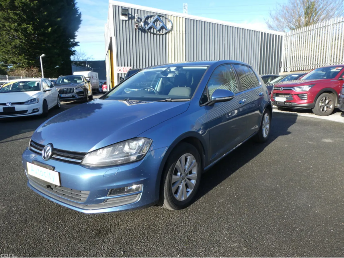 Volkswagen Golf Hatchback, Petrol, 2015, Blue