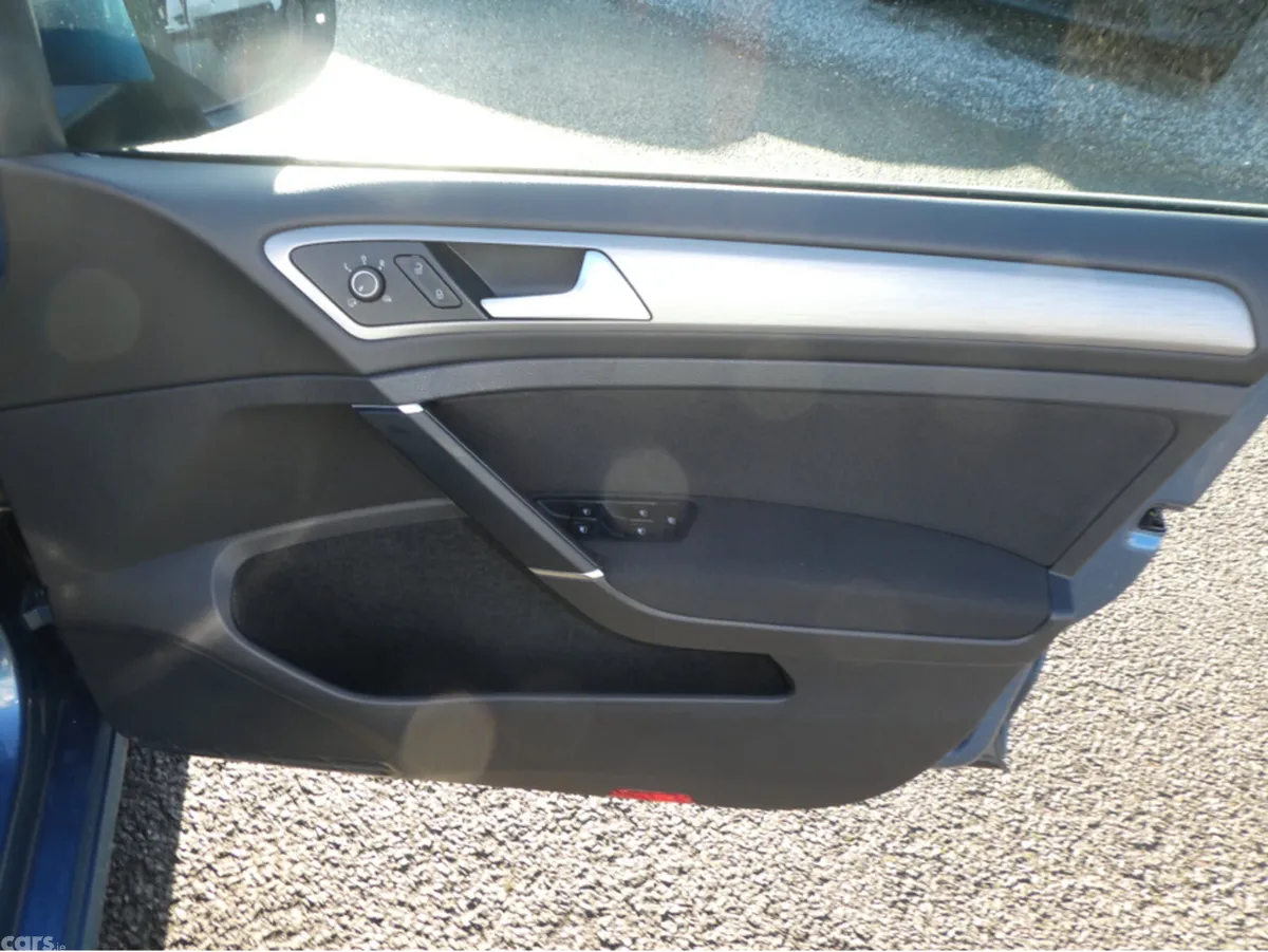 Volkswagen Golf Hatchback, Petrol, 2015, Blue