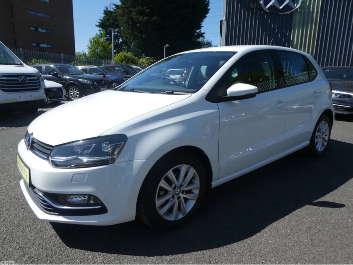 Volkswagen Polo Hatchback, Petrol, 2018, White