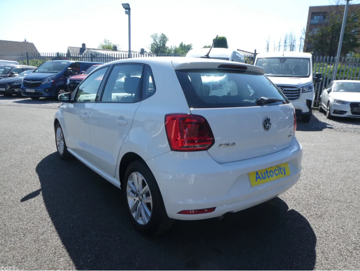 Volkswagen Polo Hatchback, Petrol, 2018, White