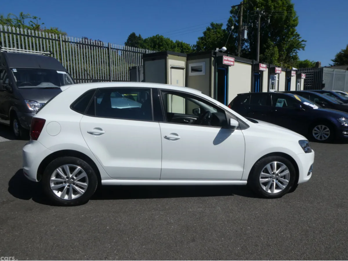 Volkswagen Polo Hatchback, Petrol, 2018, White