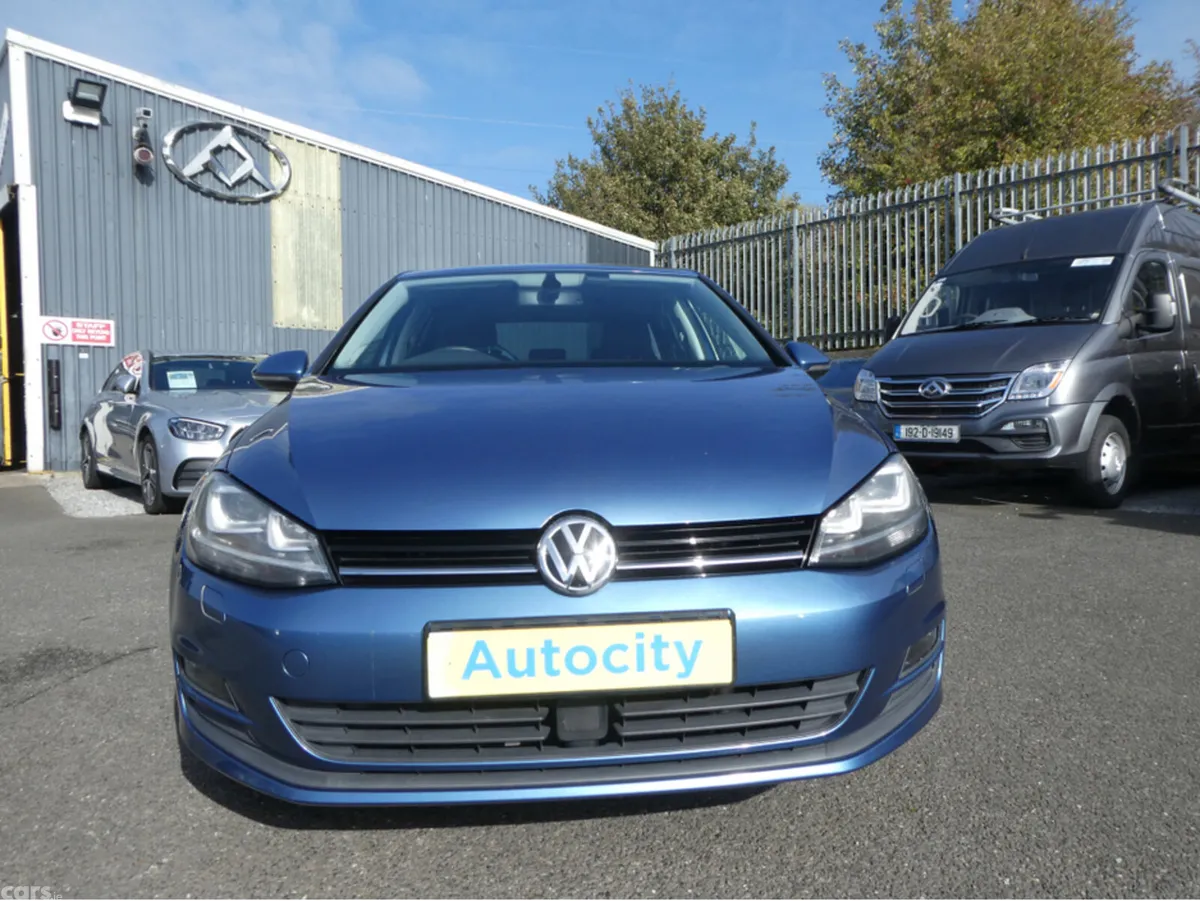 Volkswagen Golf Hatchback, Petrol, 2015, Blue