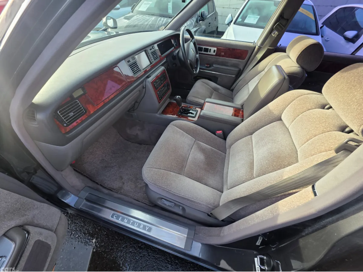 Toyota Century Saloon, Petrol, 2002, Grey