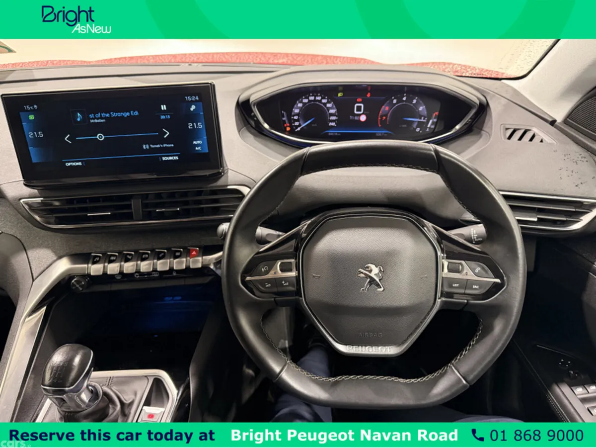 Peugeot 3008 MPV, Petrol, 2021, Red