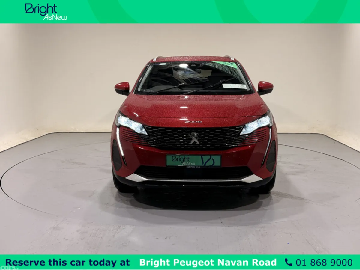 Peugeot 3008 MPV, Petrol, 2021, Red