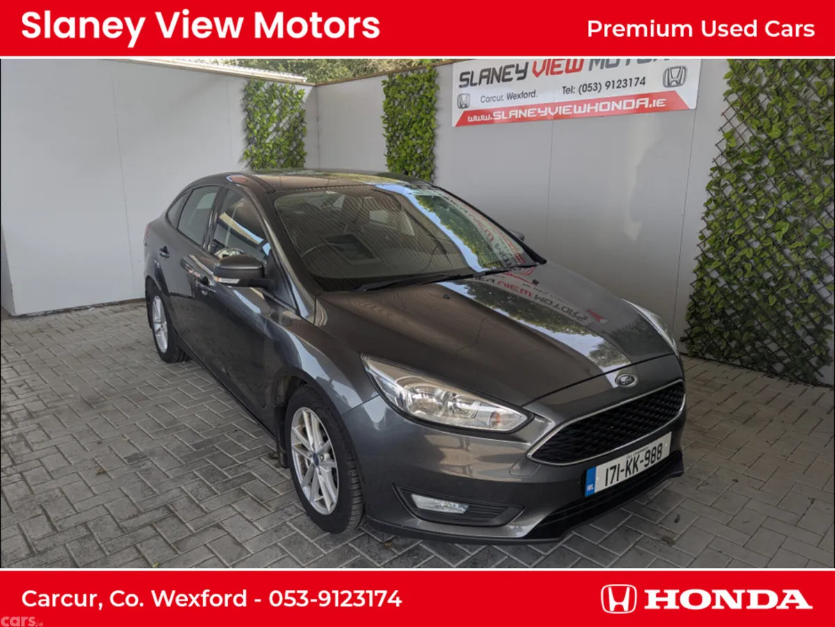 Ford Focus Saloon, Diesel, 2017, Grey