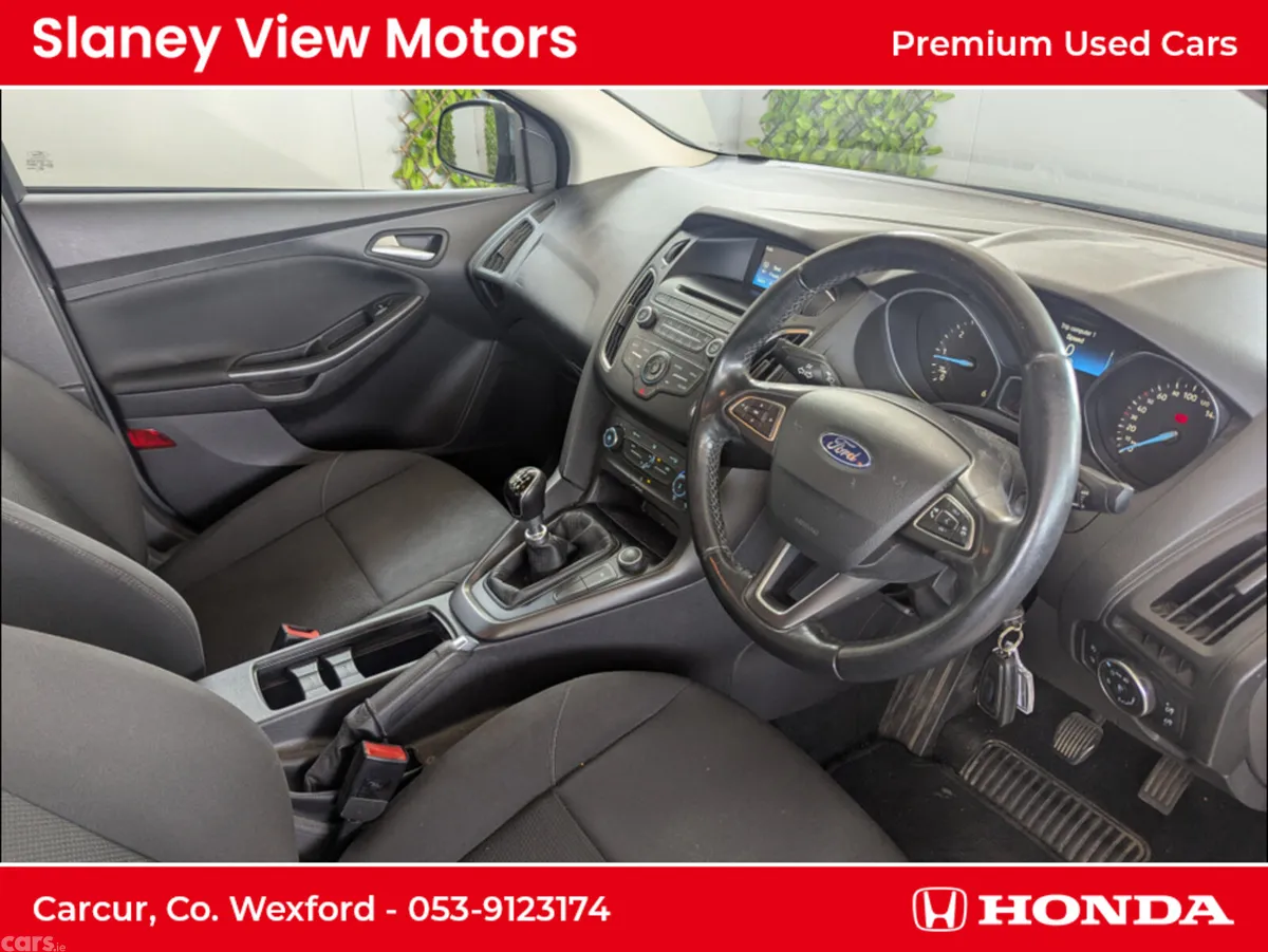 Ford Focus Saloon, Diesel, 2017, Grey