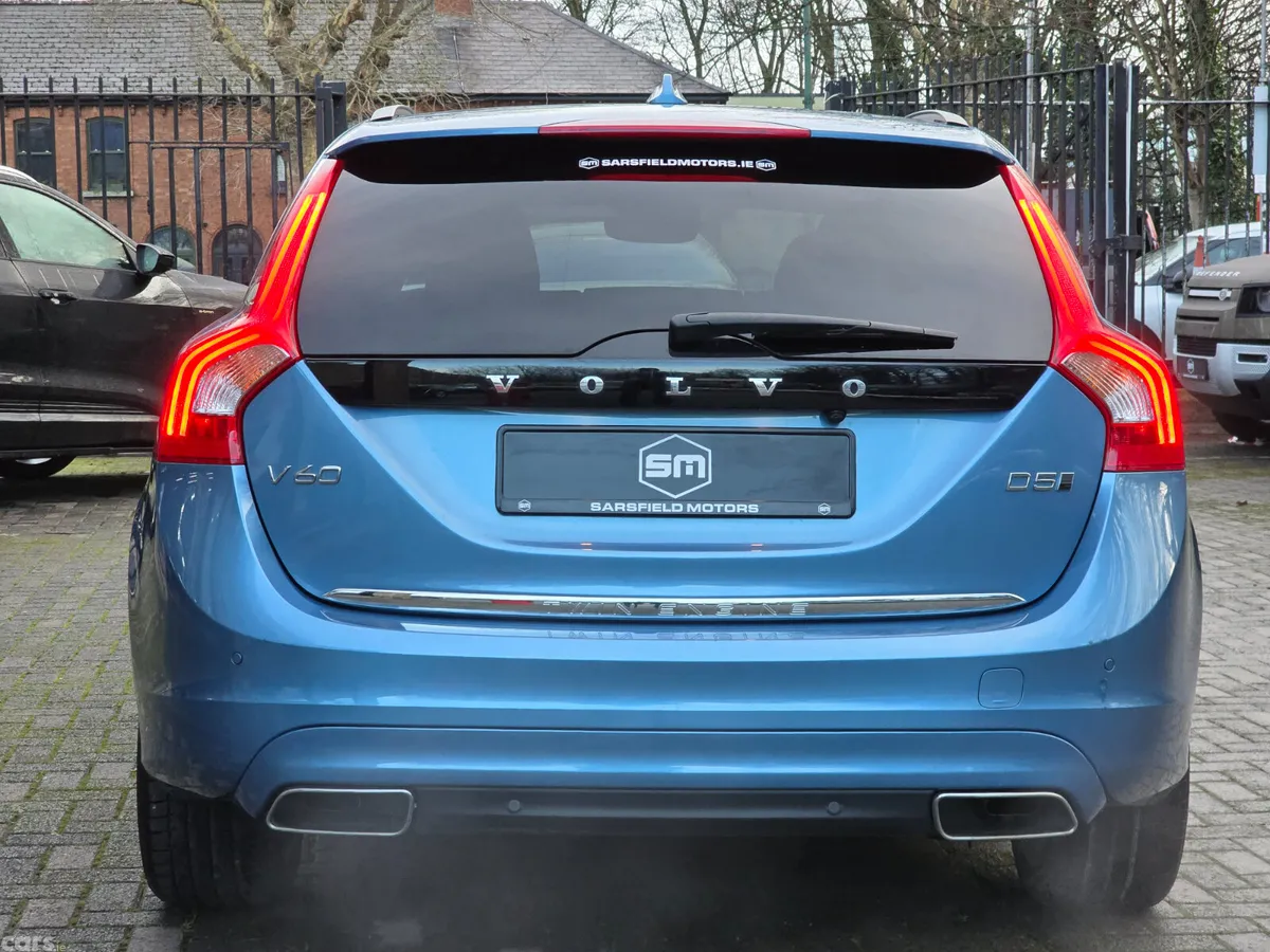 Volvo V60 Estate, Diesel Plug-in Hybrid, 2017, Blue