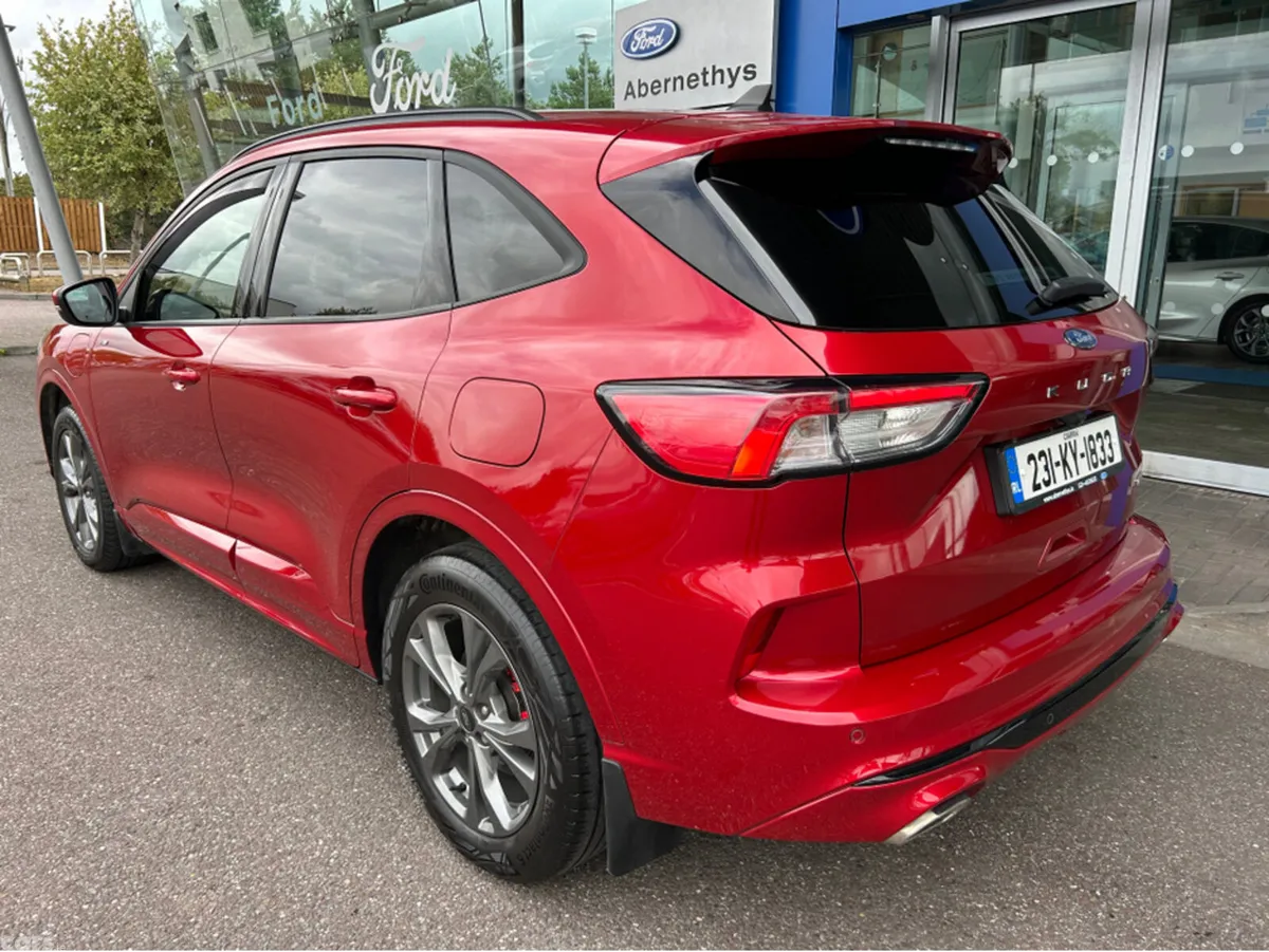 Ford Kuga MPV, Petrol Plug-in Hybrid, 2023, Red