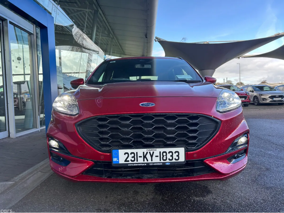Ford Kuga MPV, Petrol Plug-in Hybrid, 2023, Red