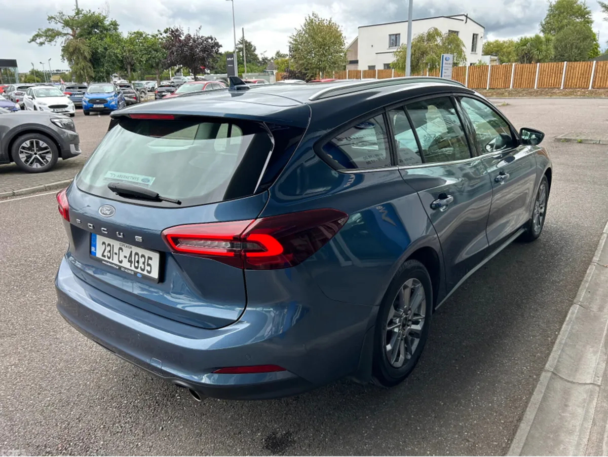 Ford Focus Estate, Petrol, 2023, Blue