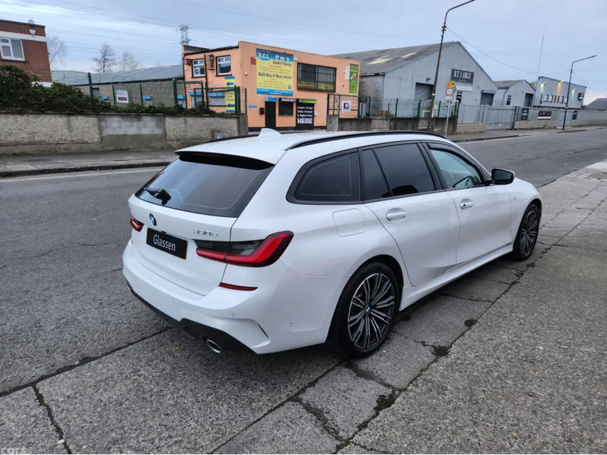 BMW 3-Series Estate, Petrol Plug-in Hybrid, 2021, White