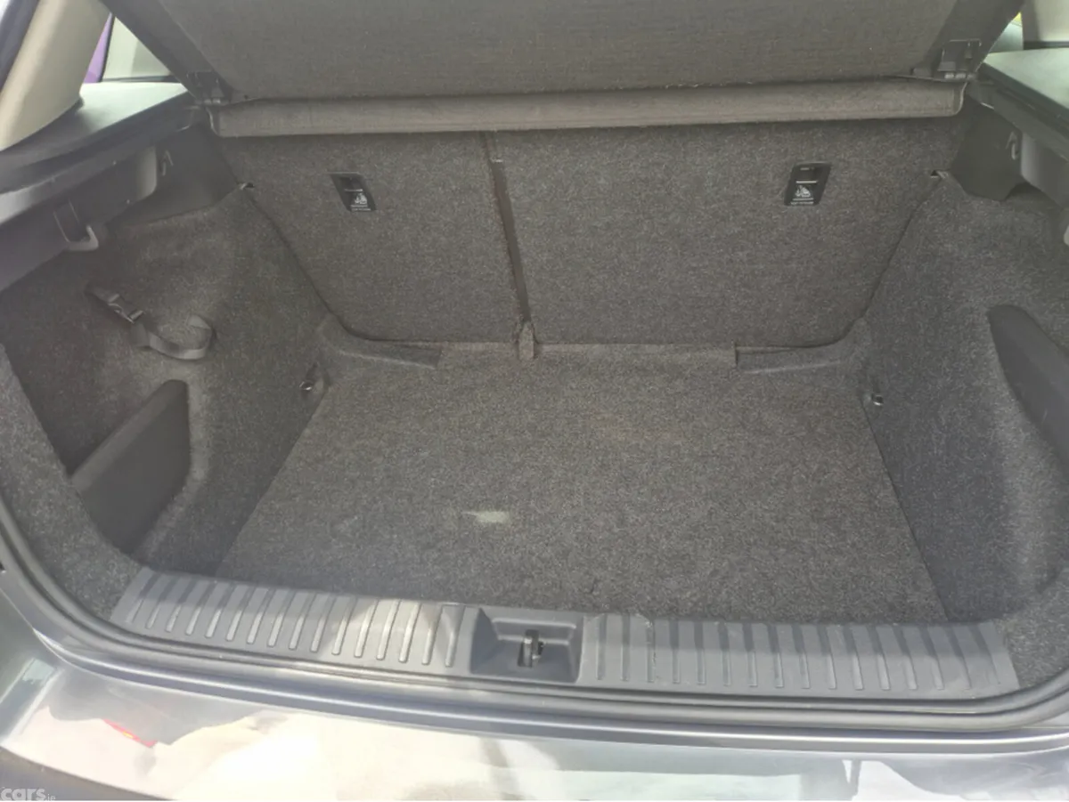Skoda Kamiq Hatchback, Petrol, 2022, Grey
