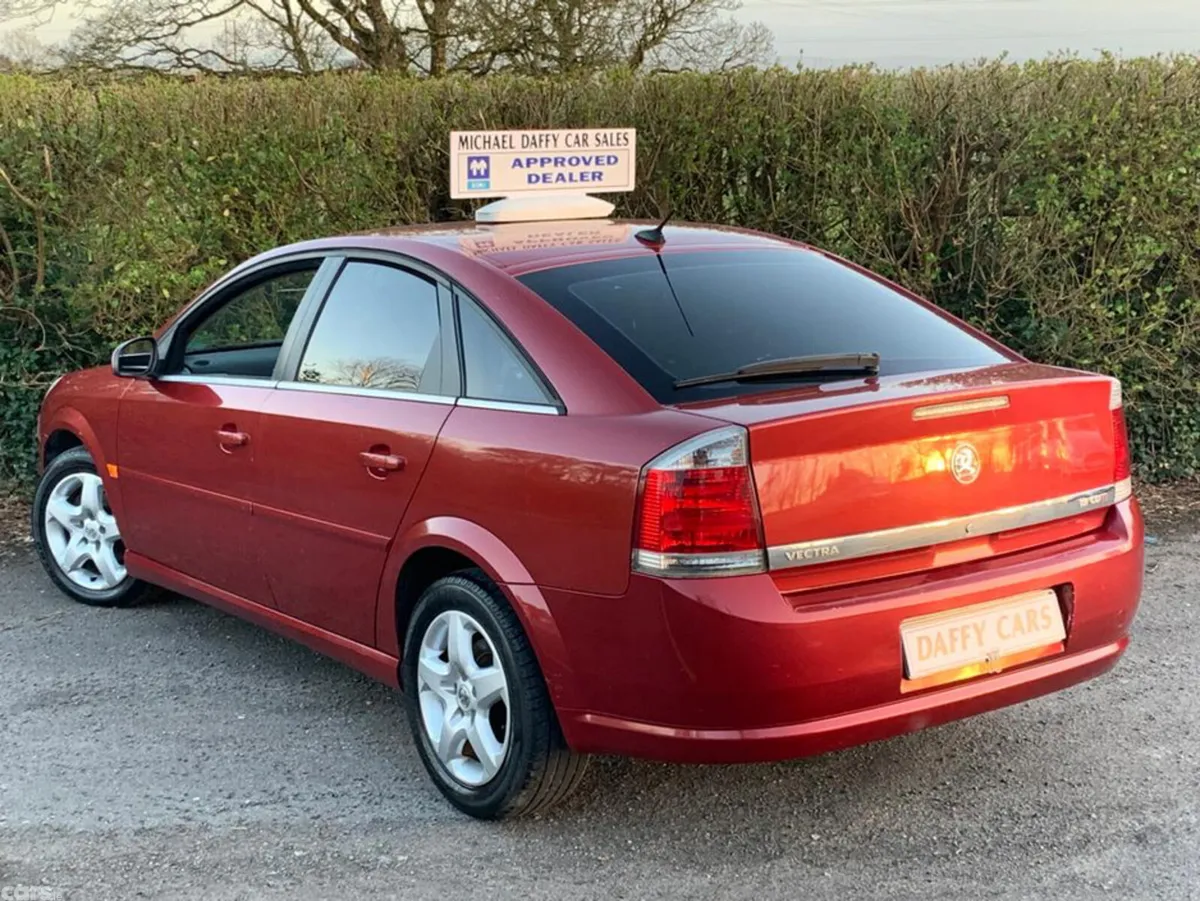 Vauxhall Vectra Hatchback, Diesel, 2008, Red