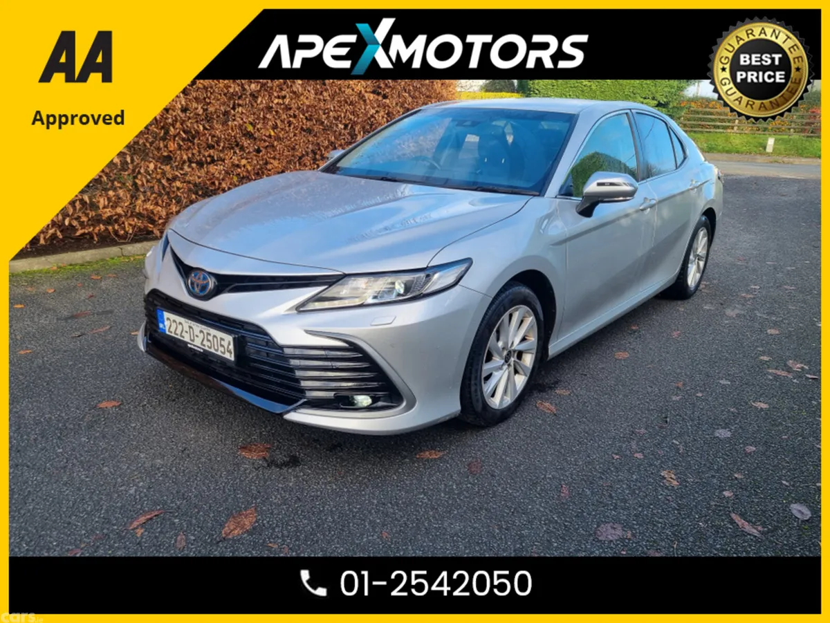 Toyota Camry Saloon, Petrol Hybrid, 2022, Silver