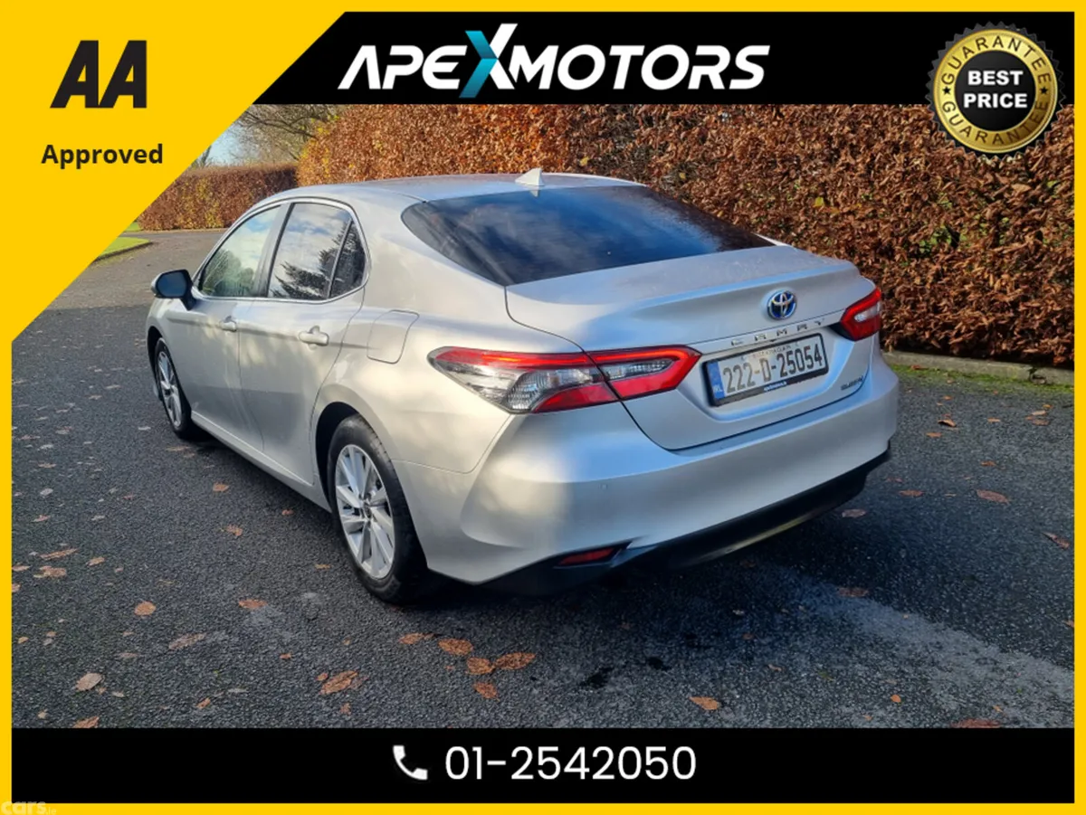 Toyota Camry Saloon, Petrol Hybrid, 2022, Silver