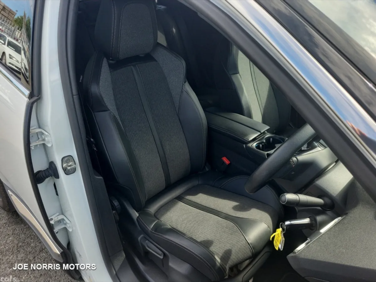 Peugeot 3008 SUV, Diesel, 2019, White