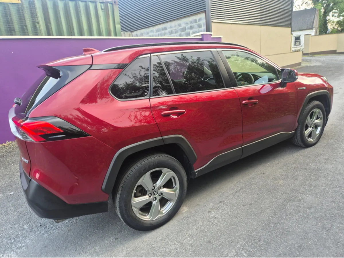 Toyota RAV4 Estate, Petrol Hybrid, 2021, Red