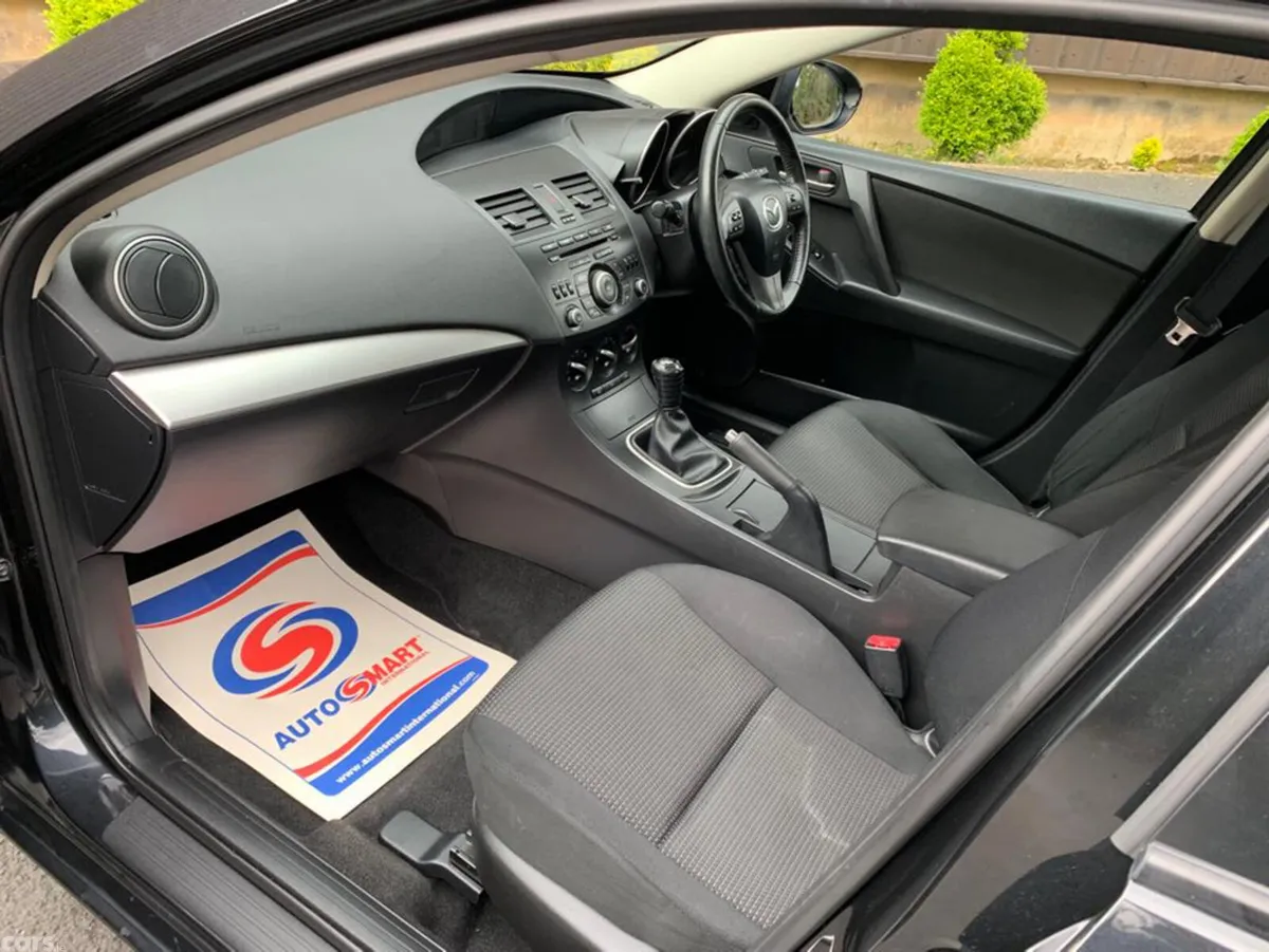 Mazda Mazda3 Hatchback, Diesel, 2012, Black