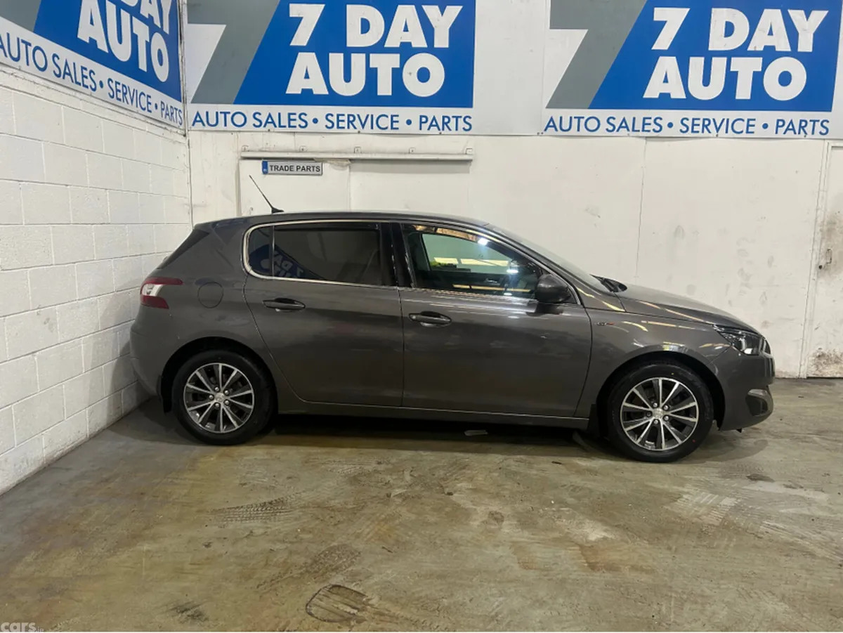 Peugeot 308 Hatchback, Diesel, 2017, Grey