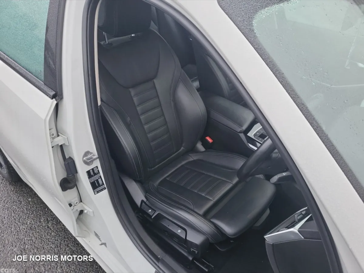 BMW 3-Series Saloon, Diesel, 2019, White