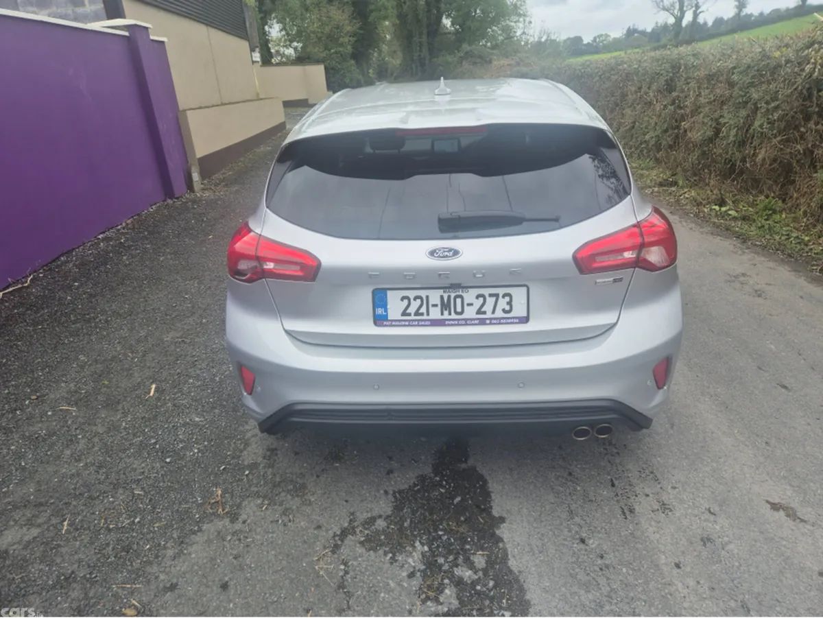 Ford Focus Hatchback, Petrol, 2022, Grey