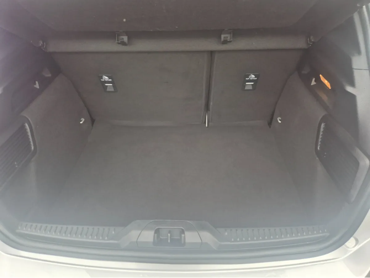 Ford Focus Hatchback, Petrol, 2022, Grey