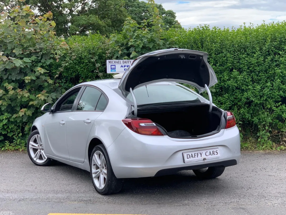 Opel Insignia Saloon, Diesel, 2014, Silver