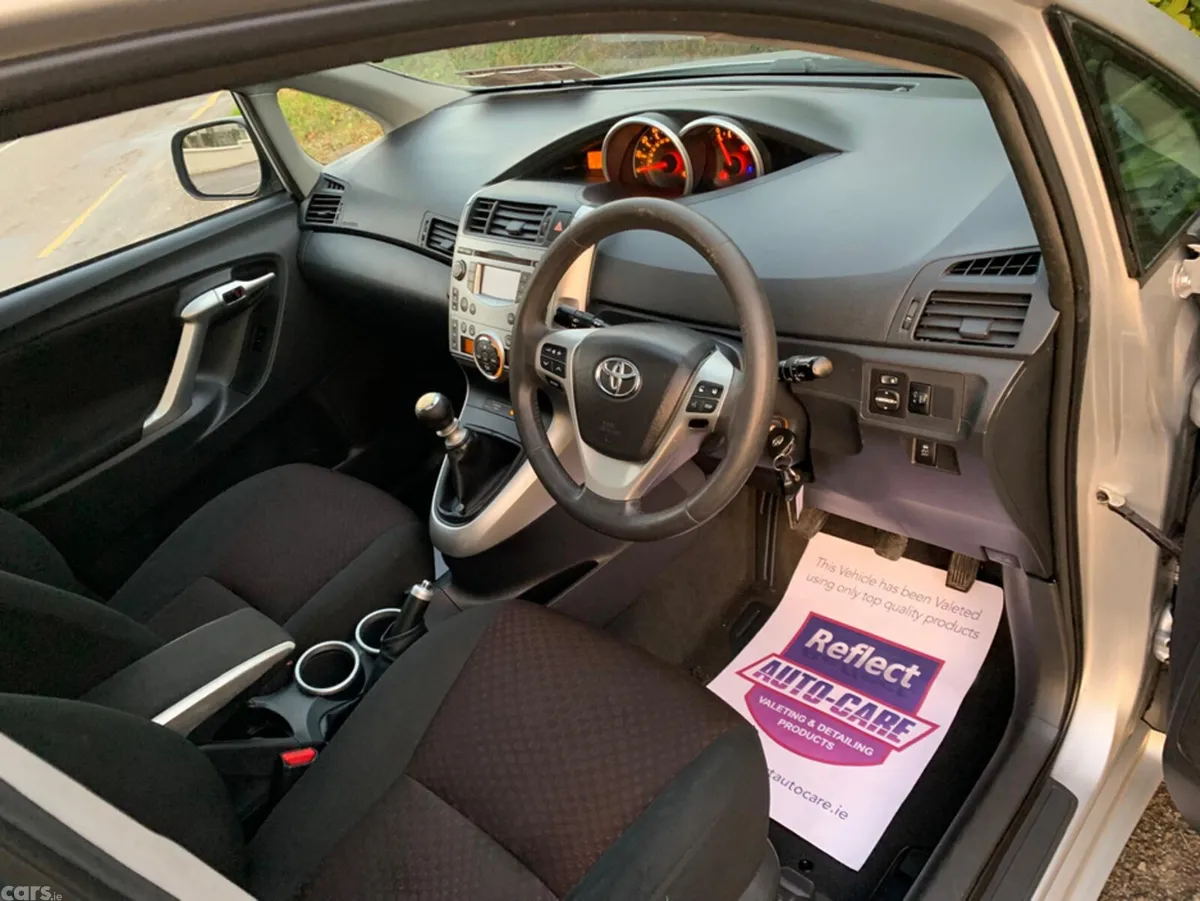 Toyota Verso MPV, Diesel, 2011, Silver