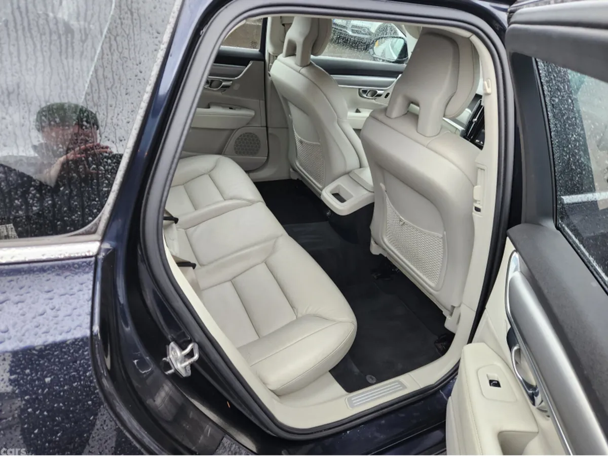 Volvo V90 Estate, Diesel, 2017, Blue