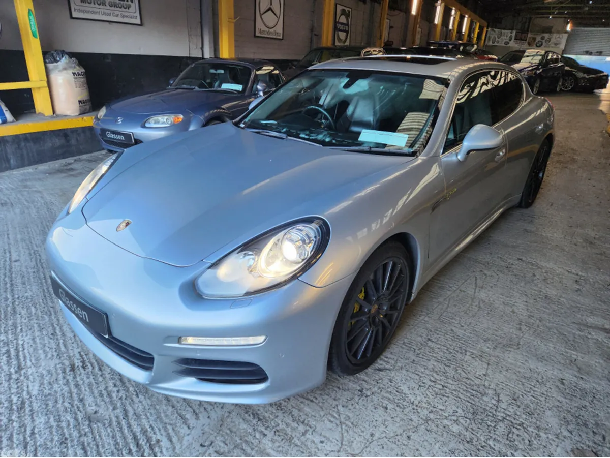 Porsche Panamera Hatchback, Petrol Plug-in Hybrid, 2013, Silver