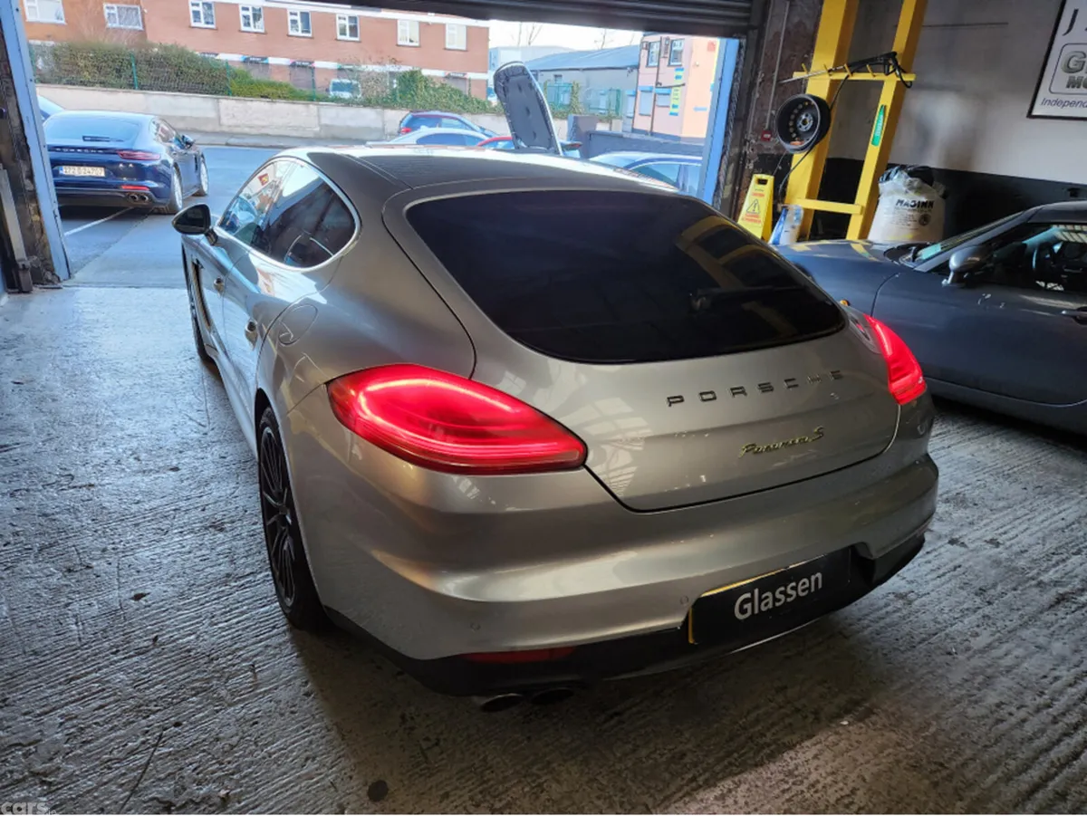 Porsche Panamera Hatchback, Petrol Plug-in Hybrid, 2013, Silver