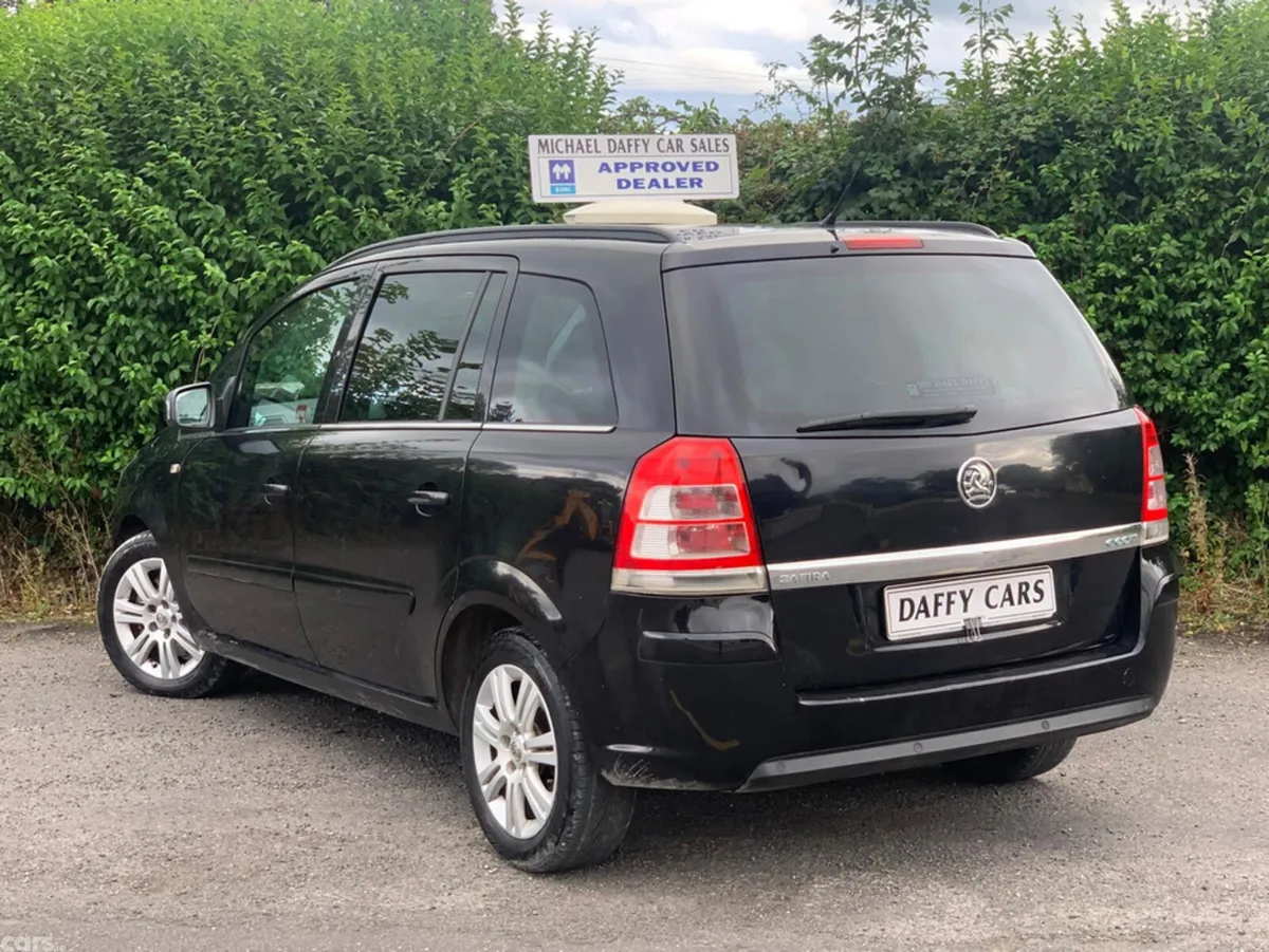 Vauxhall Zafira MPV, Diesel, 2011, Black