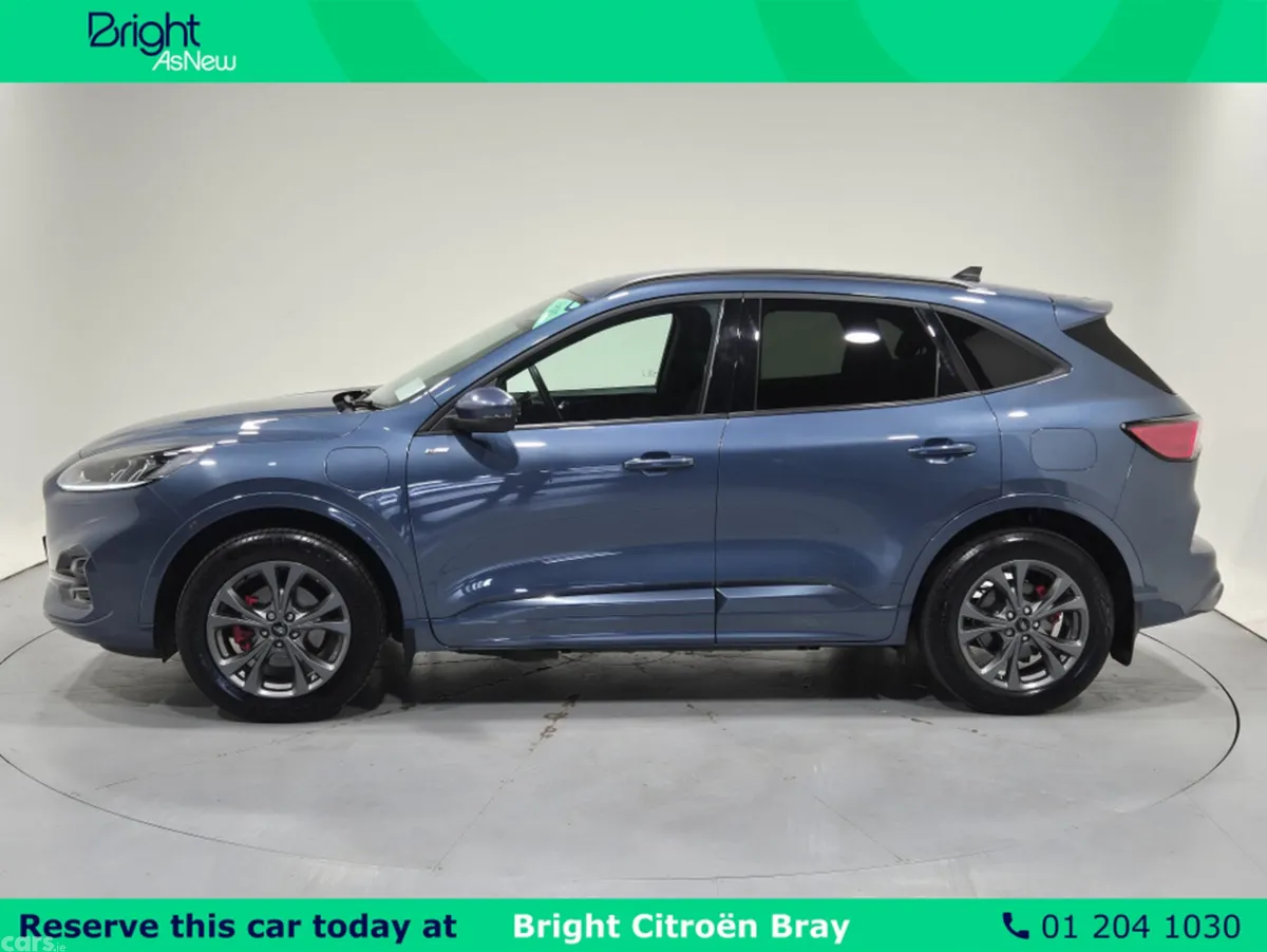 Ford Kuga MPV, Petrol Plug-in Hybrid, 2023, Blue