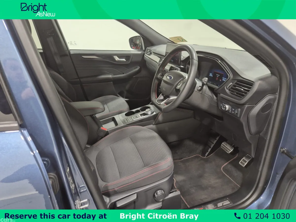 Ford Kuga MPV, Petrol Plug-in Hybrid, 2023, Blue