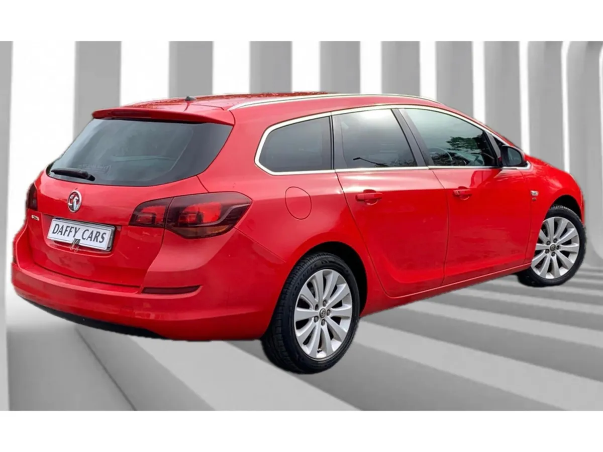 Vauxhall Astra Estate, Diesel, 2012, Red