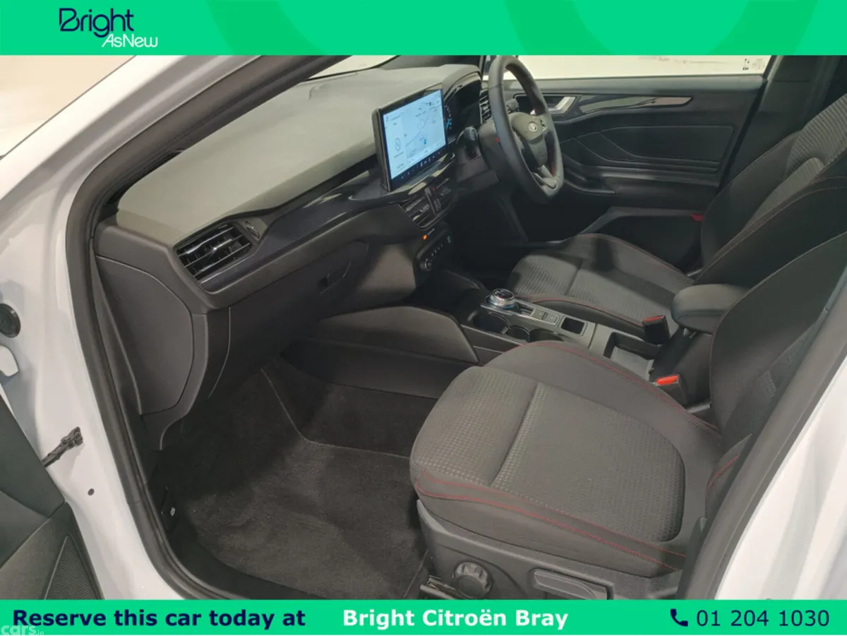Ford Focus Hatchback, Diesel, 2024, White