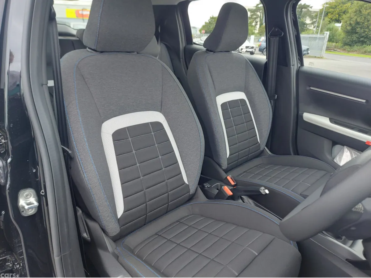 Citroen C3 Hatchback, Petrol, 2025, Black