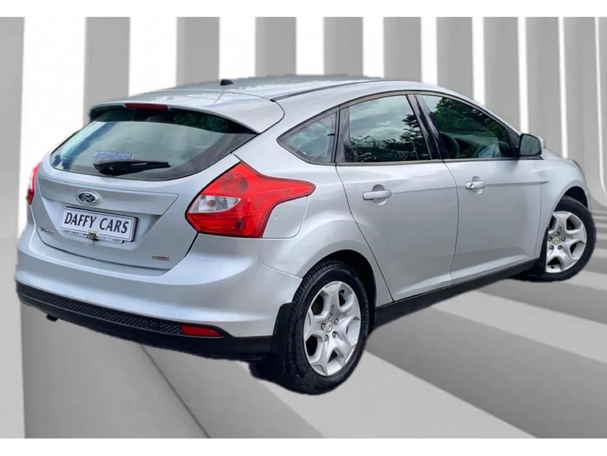 Ford Focus Hatchback, Diesel, 2012, Silver