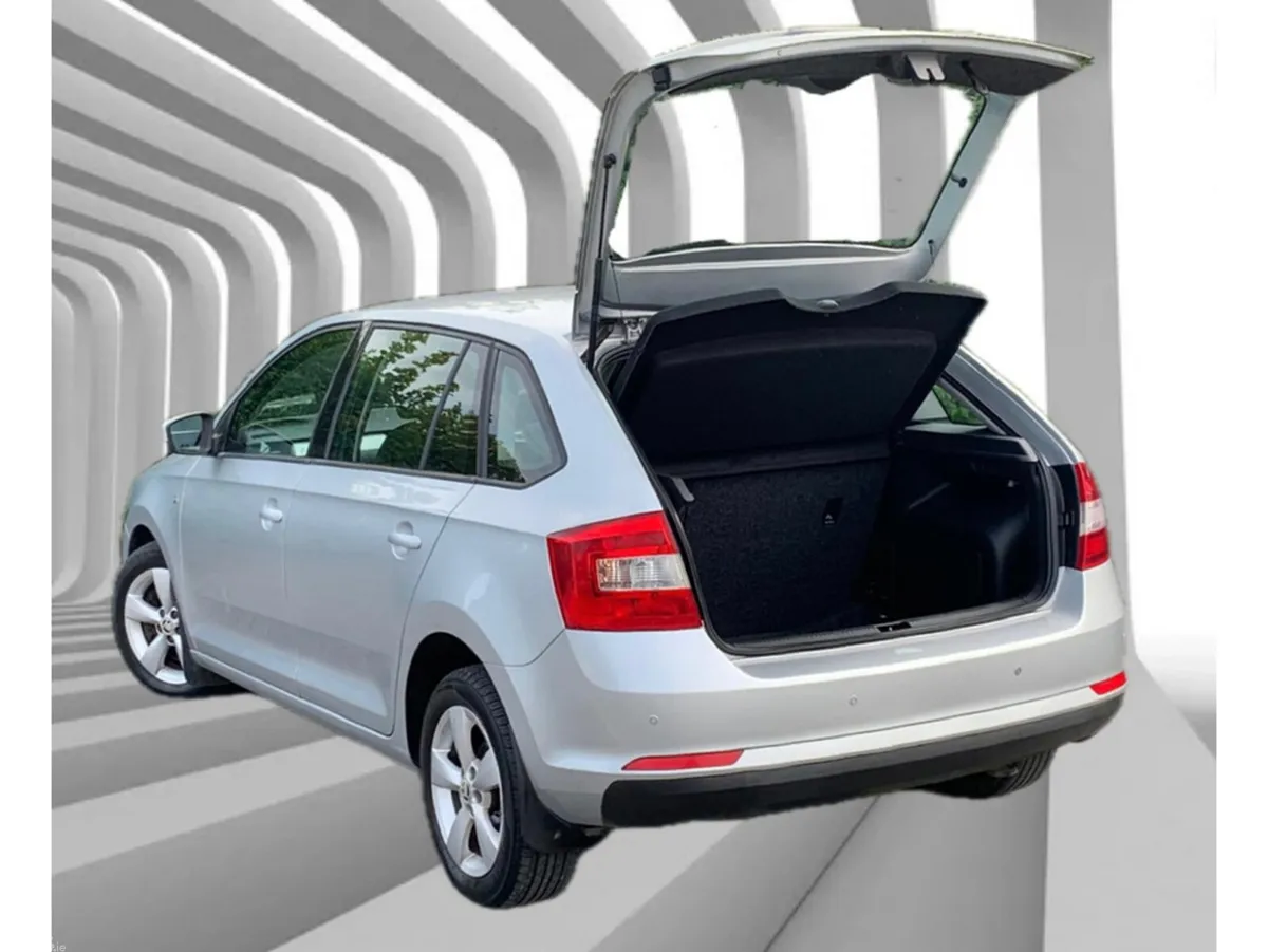 Skoda Rapid Hatchback, Diesel, 2014, Silver