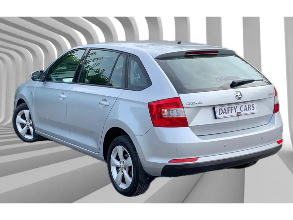 Skoda Rapid Hatchback, Diesel, 2014, Silver